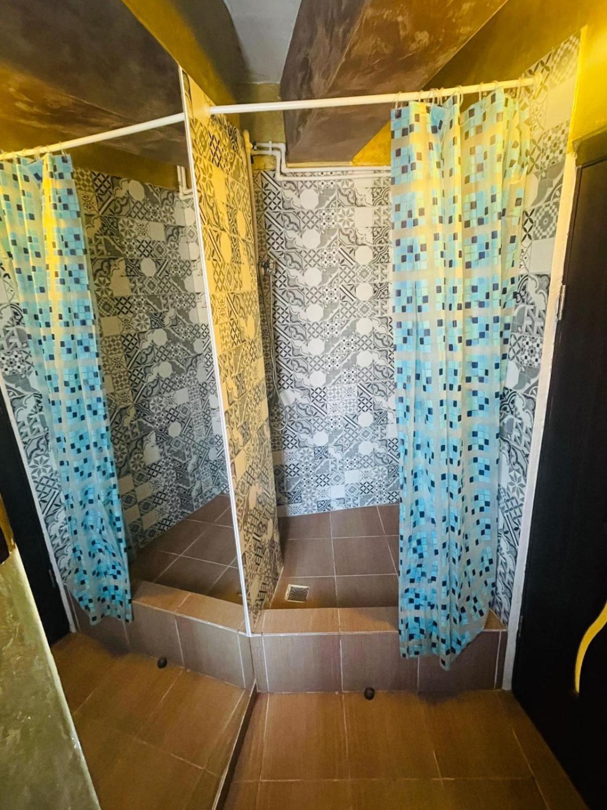 Urban Rez Suites Yaş Dış mekan fotoğraf